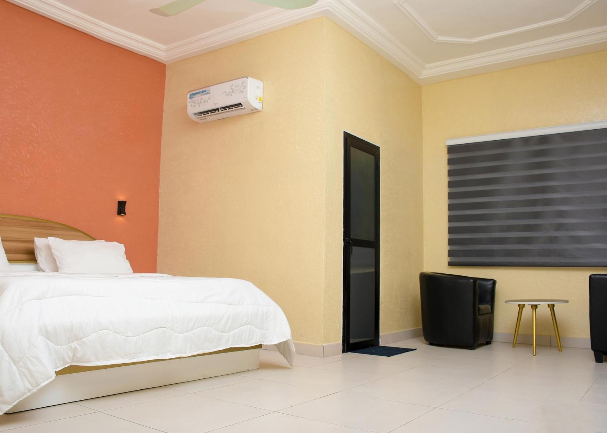 Hotel Mavilla Cotonou Exteriér fotografie