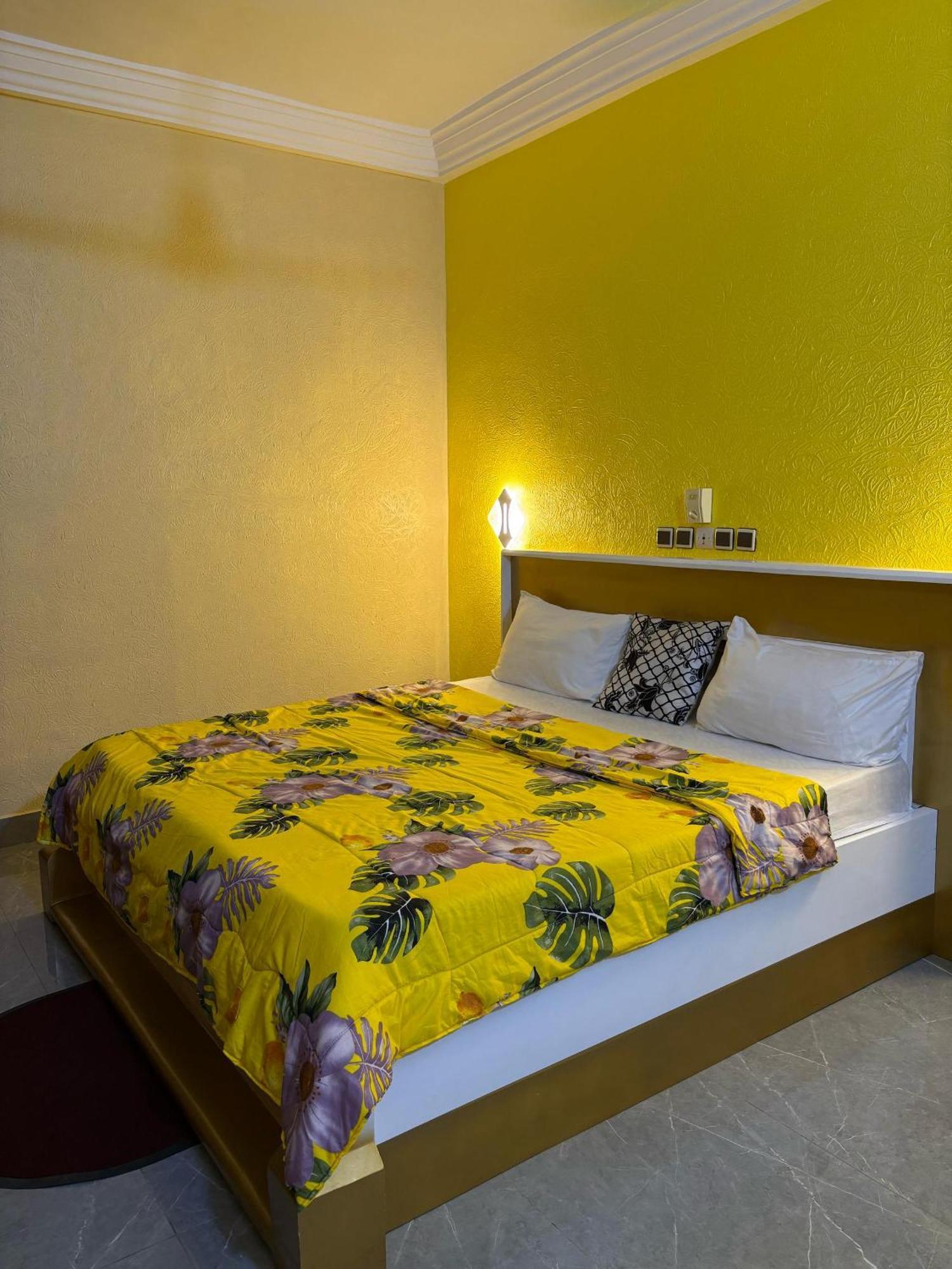 Hotel Mavilla Cotonou Exteriér fotografie