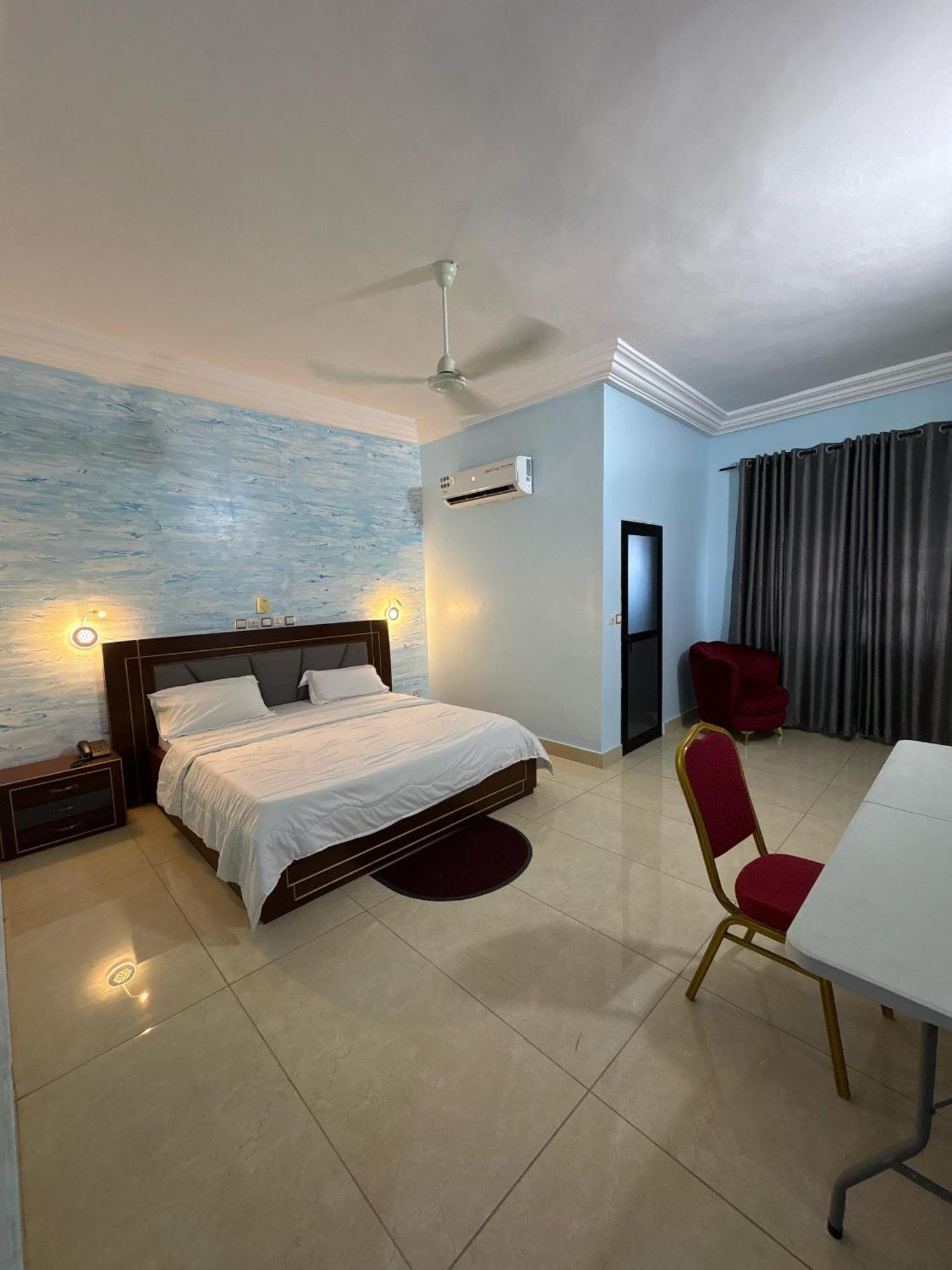 Hotel Mavilla Cotonou Exteriér fotografie