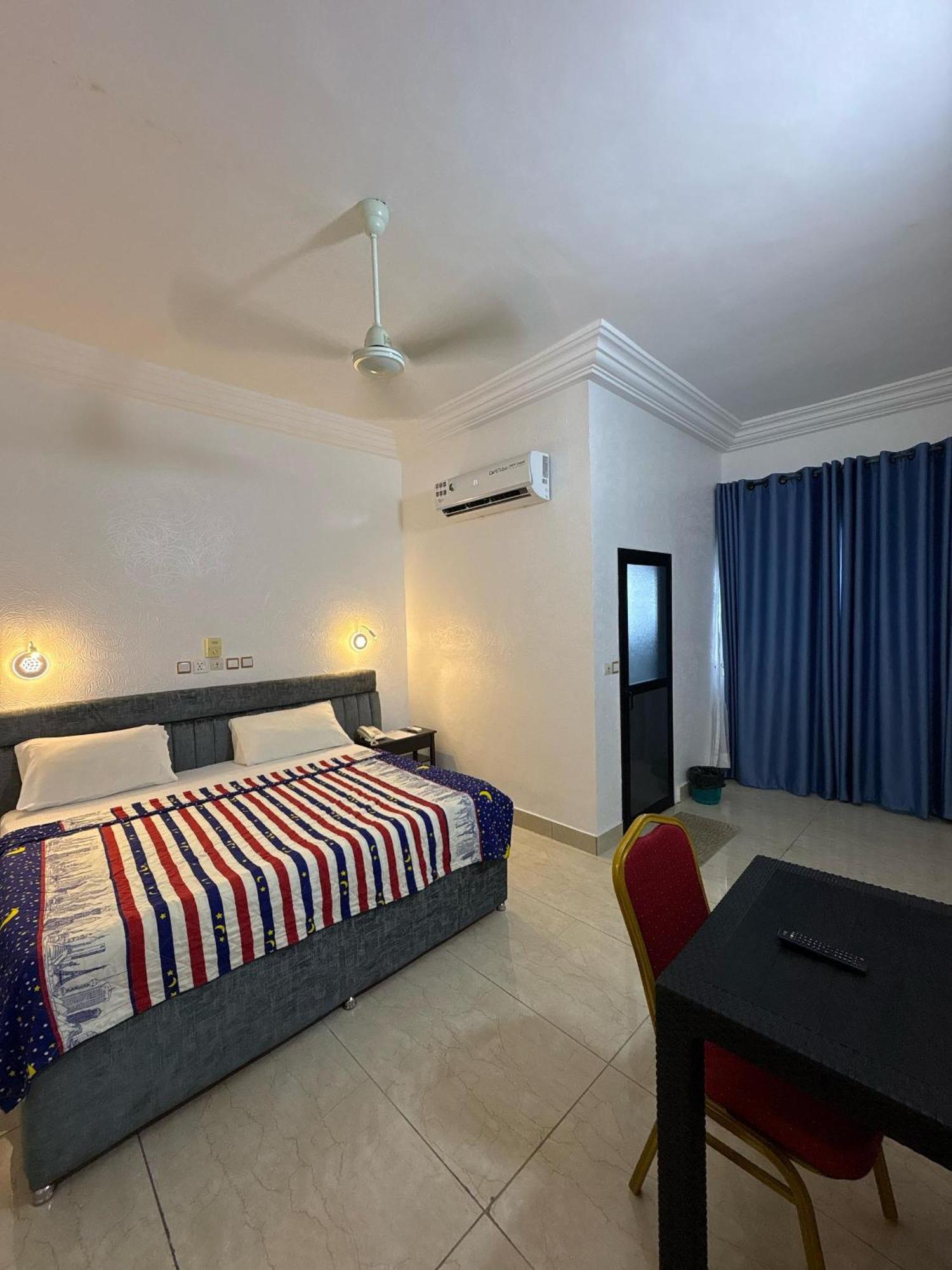 Hotel Mavilla Cotonou Exteriér fotografie